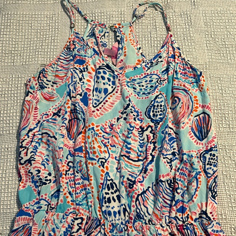 Lilly Pulitzer Sz Large Romper Keyhole opening high neck